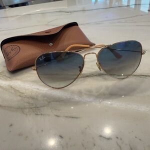 Ray-Ban Gold Frame Aviator Sunglasses